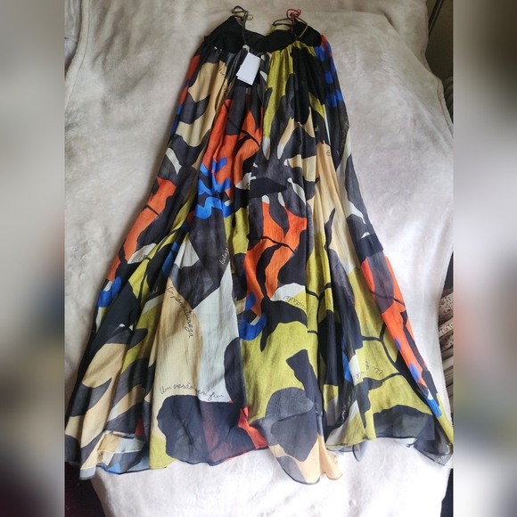 H&M A-line maxi dress Summer 2024 black Patterned/multicolored. NO LOW BALLING!! - Picture 4 of 9